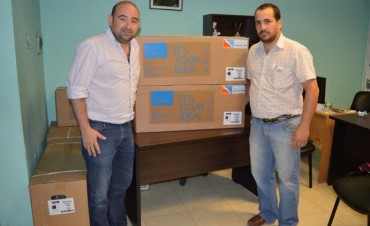 El municipio donó acondicionadores de aire al Club Sarmiento