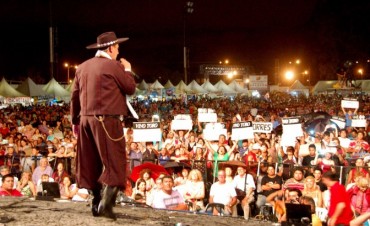 Se enciende el fuego salamanquero con lo mejor del folclore argentino