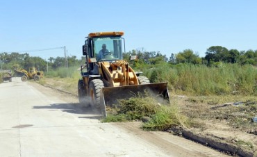 Realizan un amplio operativo de higiene en el barrio El Rinc&oacute;n