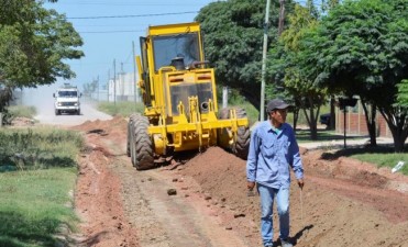 Avanza la obra de pavimentaci&oacute;n en las calles de barrio 1&ordm; de Mayo