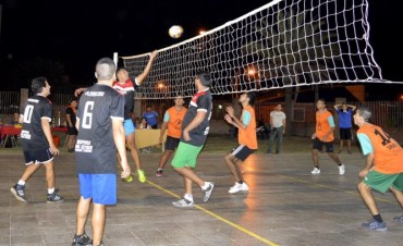  El CIC San Carlos organiz&oacute; un torneo de v&oacute;ley municipal de verano