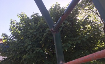 El municipio repar&oacute; los juegos de la plaza Belgrano