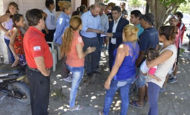 El barrio 17 de Octubre contar&aacute; con nuevos servicios luego de la visita del intendente Mirolo