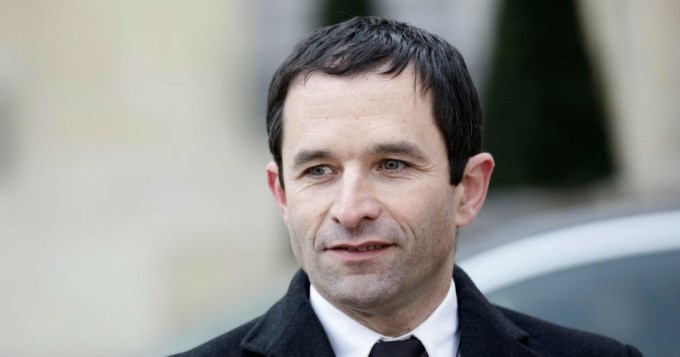 Al queso franc&eacute;s s&oacute;lo le faltaba Hamon: ser&aacute; el candidato presidencial