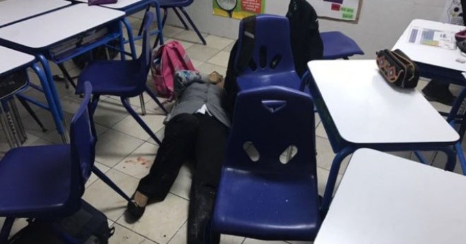 Alumno se volvi&oacute; loco?&nbsp;y les dispar&oacute;?&nbsp;a todos en plena?&nbsp;clase