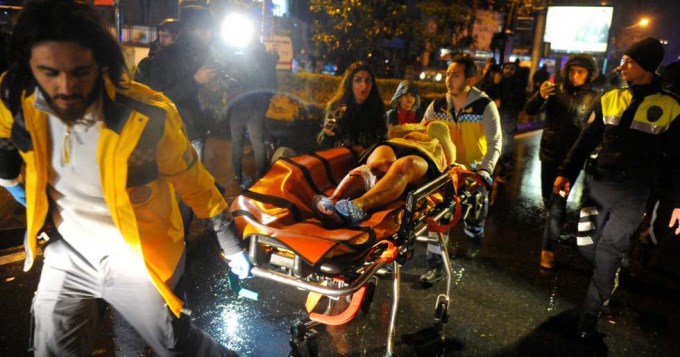Atentado en boliche de Estambul: 39 muertos