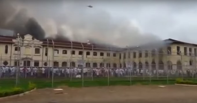 ?&nbsp;Brasil: 200 presos incendiaron  prisi&oacute;n y escaparon 