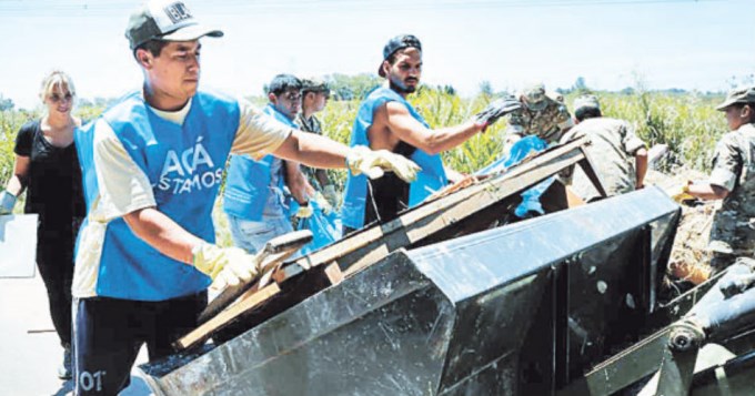 Debut&oacute; "La C&aacute;mpora" macrista