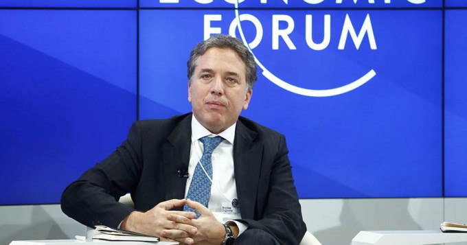 Dujovne asegur&oacute; que se crean "20 mil empleos por mes"