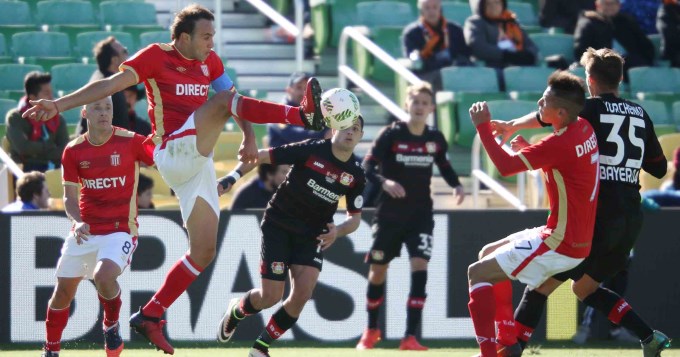 El Pincha, sin Ver&oacute;n, perdi&oacute; por penales con el Leverkusen