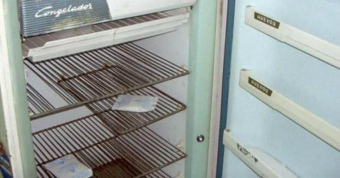 Encuentran muerto a discapacitado dentro de una heladera