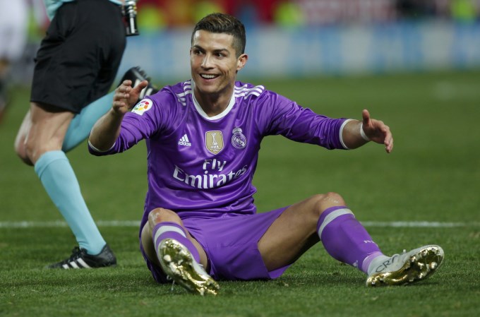 Fue a Sevilla, perdi&oacute; su silla y el invicto