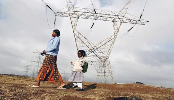 Maestro y compa&ntilde;eros la mataron a golpes por no saber ingl&eacute;s