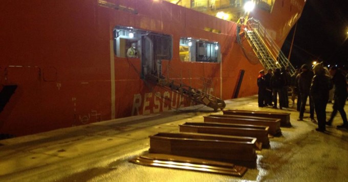 Naufragio en costa de Libia dej&oacute; 180 muertos