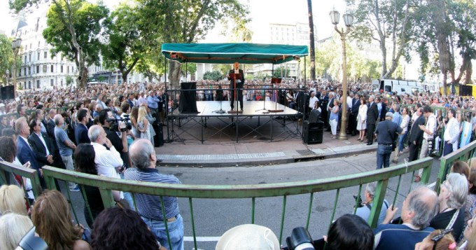 "Nisman muri&oacute; por denunciar a Cristina"