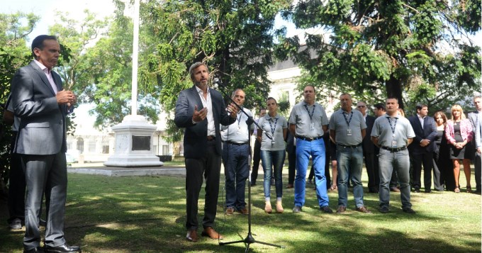 Restricci&oacute;n al ingreso de extranjeros a Argentina