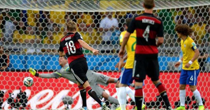 Toni Kroos festej&oacute; A&ntilde;o Nuevo "gastando" a Brasil