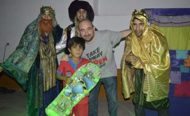  Los Reyes Magos llegan a la Plaza Belgrano con una gran fiesta y muchos regalos para los chicos