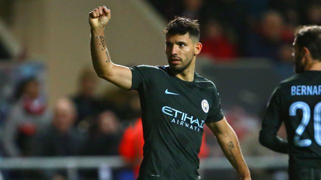 Ag&uuml;ero clav&oacute; uno y el City va a la final