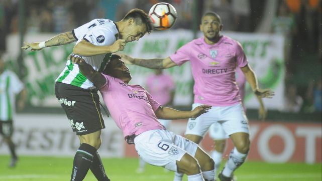 En el final, Independiente del Valle amarg&oacute; a Banfield 