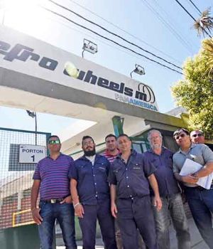 &Uacute;nica f&aacute;brica de llantas argentinas suspendi&oacute; a todo su personal