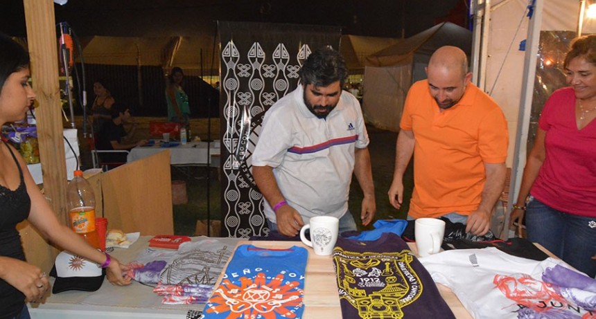  En apenas 48 horas se complet&oacute; el cupo de la carpa de artesanos para el Festival de La Salamanca