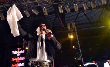 En medio de una torrencial lluvia El Chaque&ntilde;o Palavencio cerr&oacute; el Festival de La Salamanca    