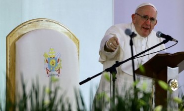 El papa Francisco emocion&oacute; a los j&oacute;venes de M&eacute;xico: "Jes&uacute;s nunca nos invitar&iacute;a a ser sicarios"