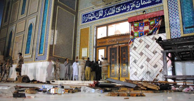 120 muertos en demenciales atentados del EI en Pakist&aacute;n e Irak