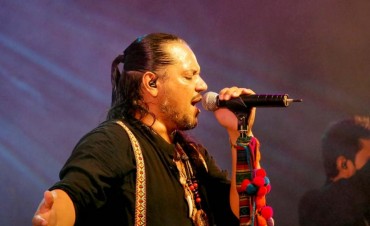 La fuerza y el baile llegaron a La Salamanca con la actuaci&oacute;n de Lucio &ldquo;El Indio&rdquo; Rojas