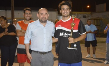 El intendente Pablo Mirolo impulsa espacios de convivencia deportiva entre empleados municipales