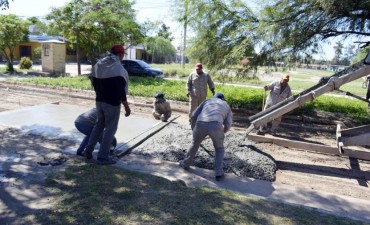 Avanza la pavimentaci&oacute;n en las calles del barrio 1&ordm; de Mayo   