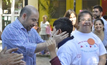  La Colonia de Vacaciones Municipal para Ni&ntilde;os con Discapacidad tambi&eacute;n brinda espacios para los padres