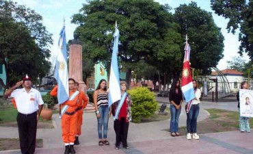 Con un emotivo acto se celebr&oacute; un nuevo aniversario de la creaci&oacute;n de la bandera nacional