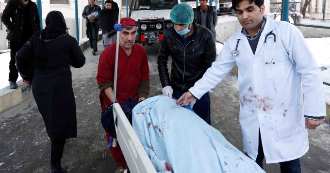 Ataque suicida en Afganist&aacute;n dej&oacute; 21 muertos?&nbsp;