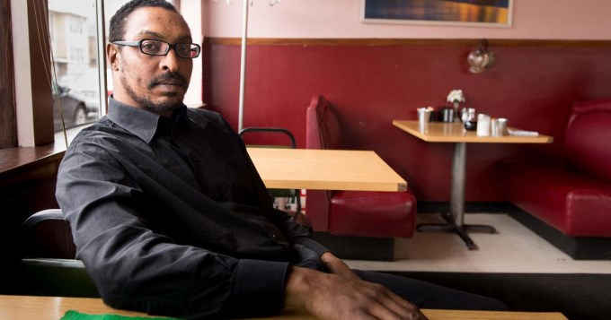 Detuvieron al hijo y ex esposa de Muhammad Ali en aeropuerto yanqui