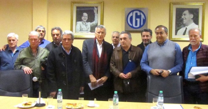 La CGT se mete en la arena pol&iacute;tica del PJ