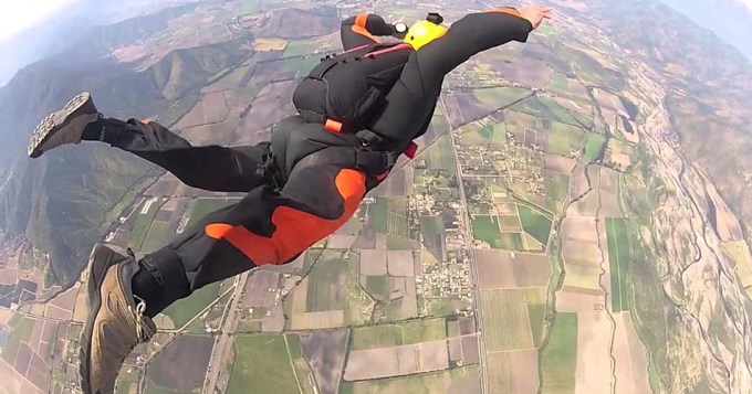 Muri&oacute; al no abrirse su paraca&iacute;das