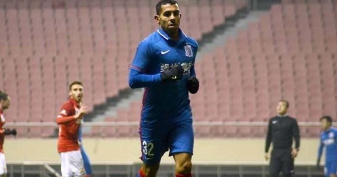 Tevez anot&oacute; su primer gol en China