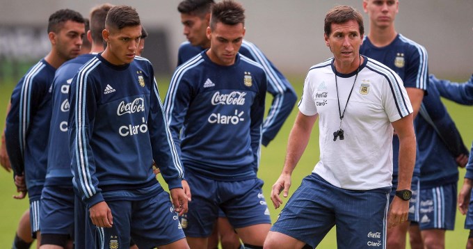 &Uacute;beda: "Argentina pelear&aacute; hasta el final en el Sudamericano sub 20"