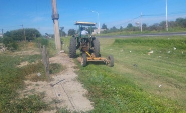 La comuna refuerza la limpieza  y desmalezamiento en las zonas escolares