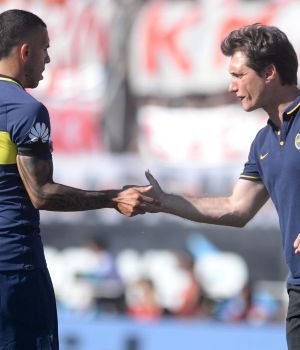 Tevez ser&iacute;a el 9 ante San Lorenzo