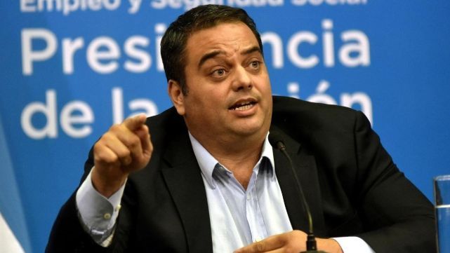 Triaca: "Present&eacute; mi renuncia y Macri?&nbsp;me apoy&oacute;"