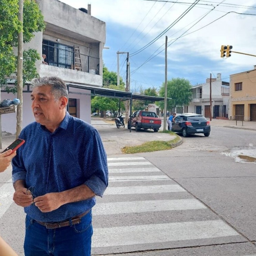 HABILITAN SEMÁFOROS EN LA INTERSECCIÓN DE LAVALLE Y URQUIZA