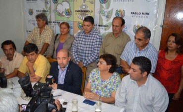 El intendente Pablo Mirolo anunci&oacute; el aumento  salarial del 35% para los municipales bande&ntilde;os