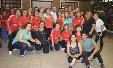  El grupo de gimnasia &ldquo;Por tu Salud&rdquo; festej&oacute; sus 11 a&ntilde;os con el intendente Mirolo como invitado especial