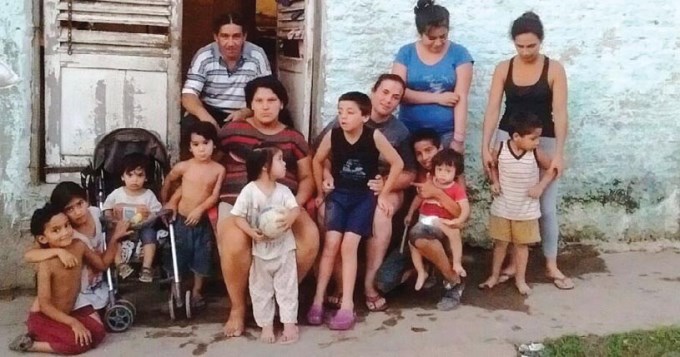 El martirio de tres familias que quedaron en la calle