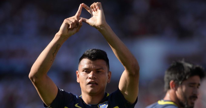 La duda va de un &aacute;rea a la otra: el arquero y el nueve