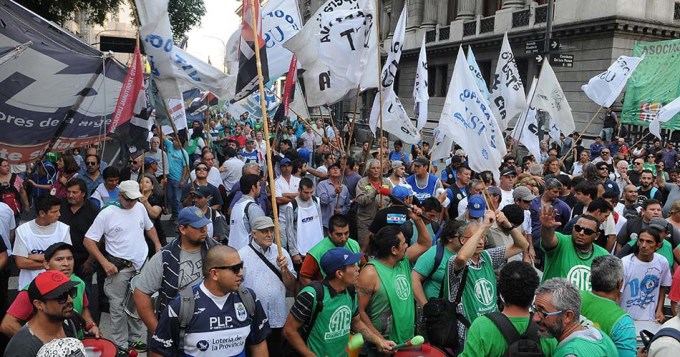 Paro y movilizaciones a Plaza de Mayo