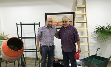 El programa municipal "Emprendiendo Sue&ntilde;os" benefici&oacute; a un vecino del barrio Palermo